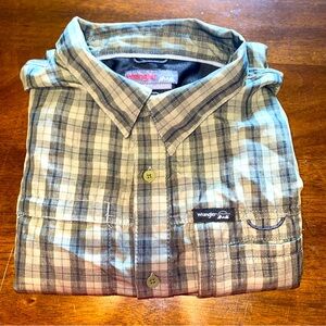 Wrangler plaid long sleeve button up men’s XL outdoor shirt